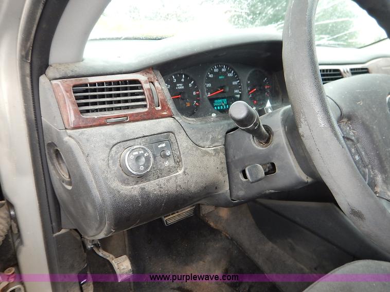 image for item K1658 2009 Chevrolet Impala LS