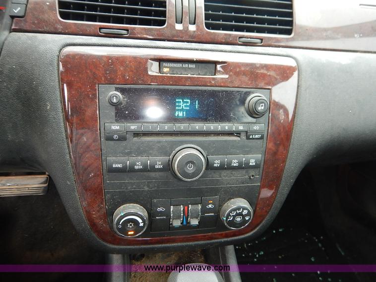 image for item K1658 2009 Chevrolet Impala LS