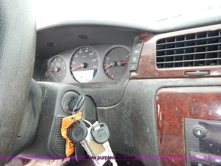 image for item K1658 2009 Chevrolet Impala LS