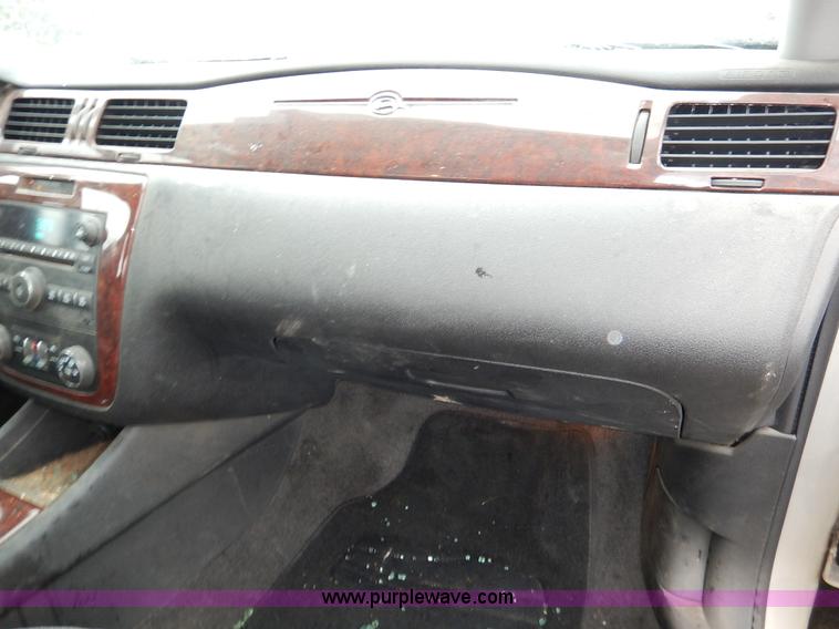 image for item K1658 2009 Chevrolet Impala LS