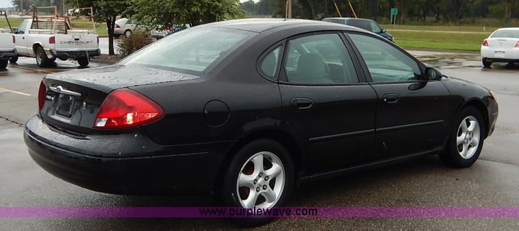 image for item K1705 2000 Ford Taurus SE