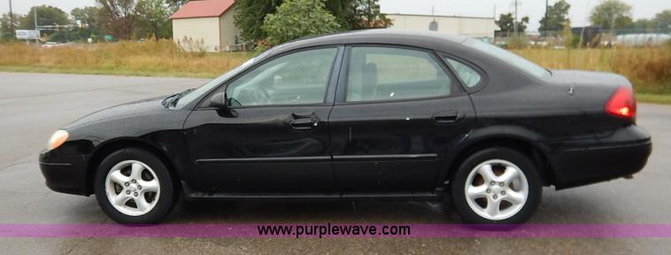 image for item K1705 2000 Ford Taurus SE