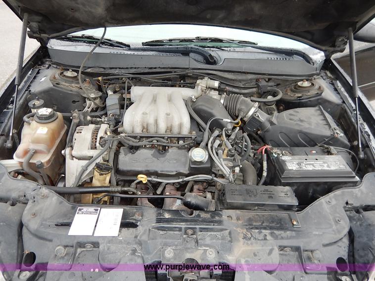 image for item K1705 2000 Ford Taurus SE