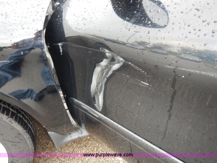 image for item K1705 2000 Ford Taurus SE