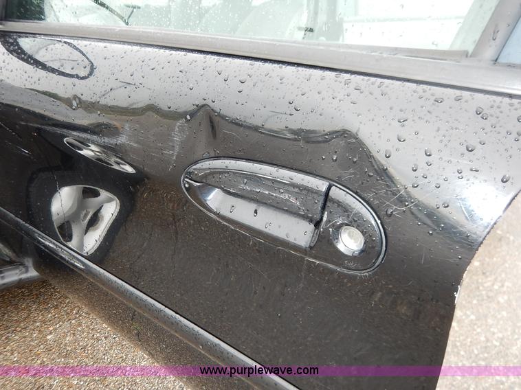 image for item K1705 2000 Ford Taurus SE