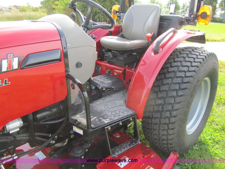 image for item K6351 2012 Case IH Farmall 35B MFWD tractor