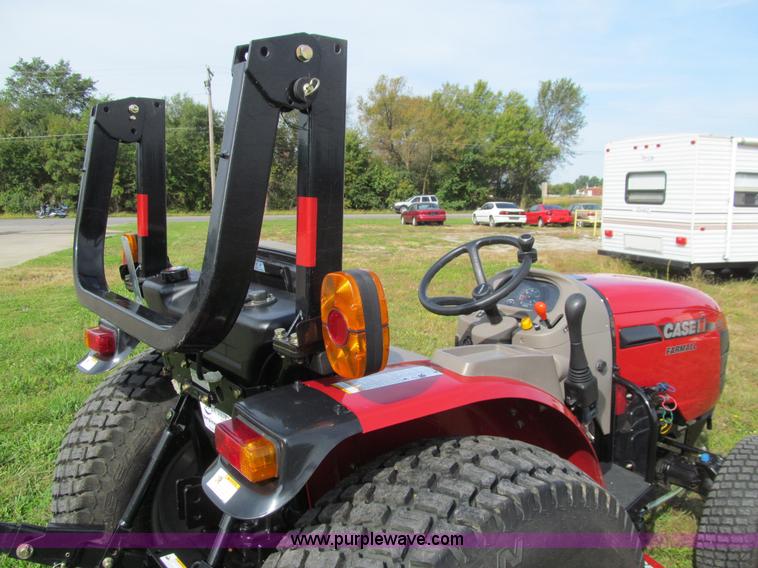 image for item K6351 2012 Case IH Farmall 35B MFWD tractor