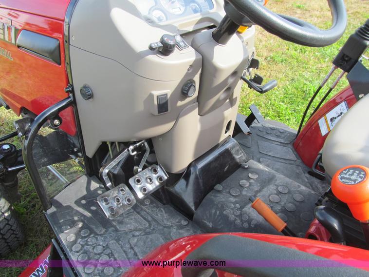 image for item K6351 2012 Case IH Farmall 35B MFWD tractor