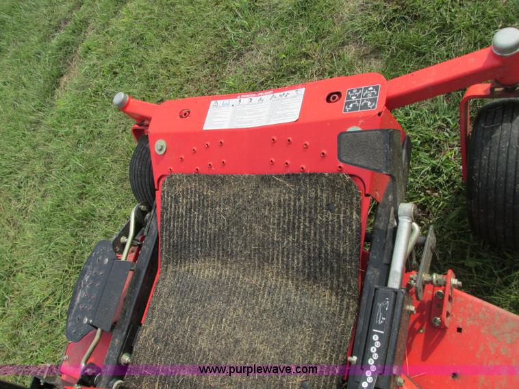 image for item K9433 2005 Gravely 260Z ZTR lawn mower