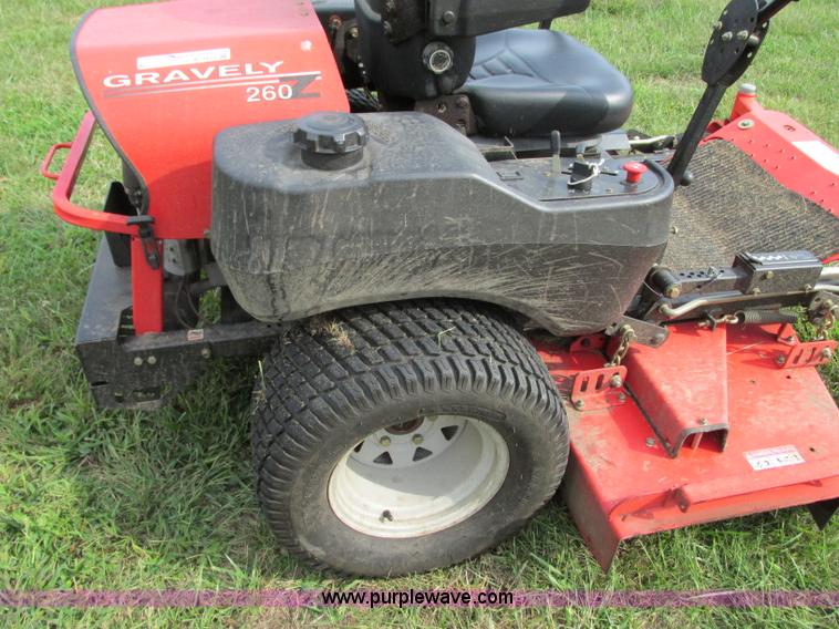 image for item K9433 2005 Gravely 260Z ZTR lawn mower