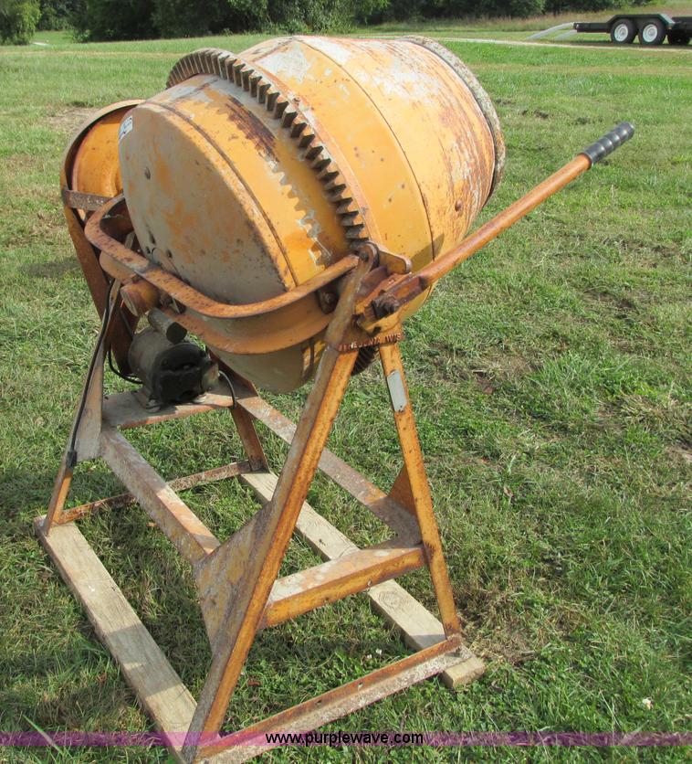 Montgomery Ward concrete mixer in Belton, MO Item K9434 sold Purple