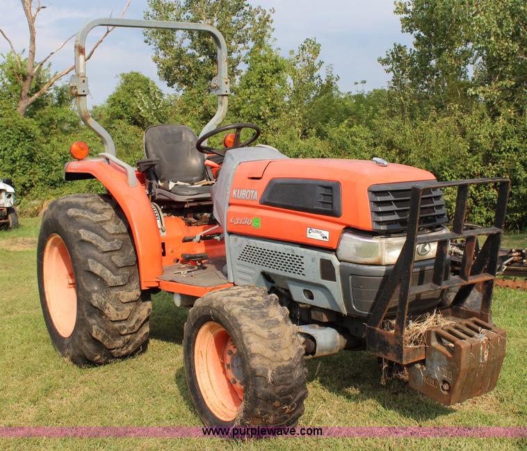 image for item L2259 Kubota L3130D MFWD tractor