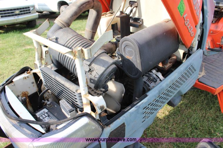 image for item L2259 Kubota L3130D MFWD tractor