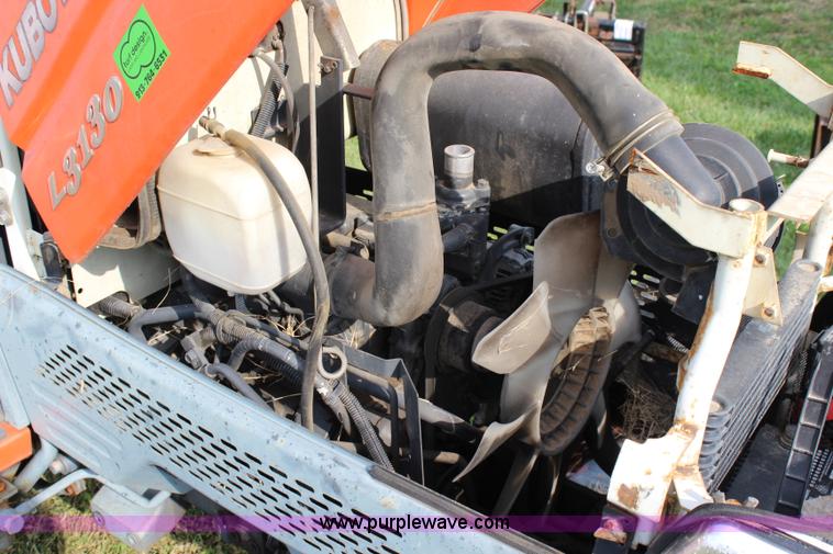 image for item L2259 Kubota L3130D MFWD tractor