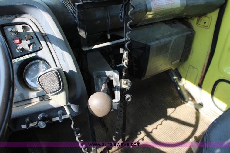 image for item L2260 1984 Ford LN7000 tank truck