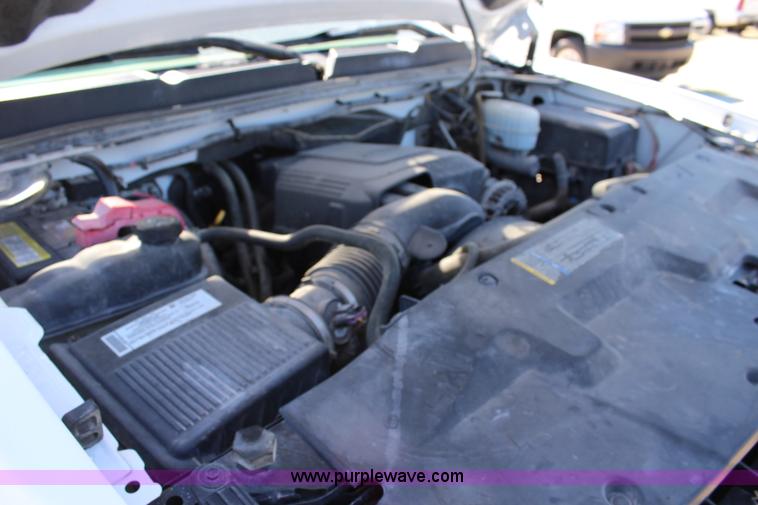image for item L2269 2008 Chevrolet Silverado 2500HD Ext. Cab pickup truck