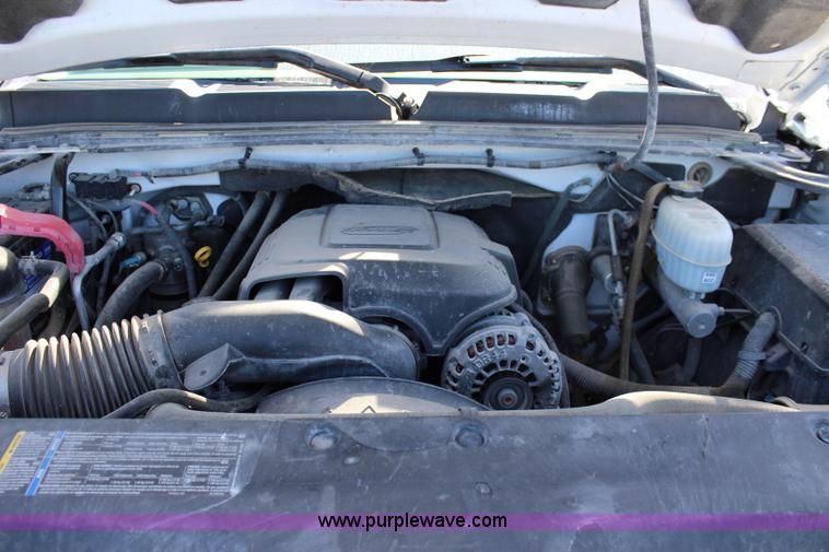 image for item L2269 2008 Chevrolet Silverado 2500HD Ext. Cab pickup truck