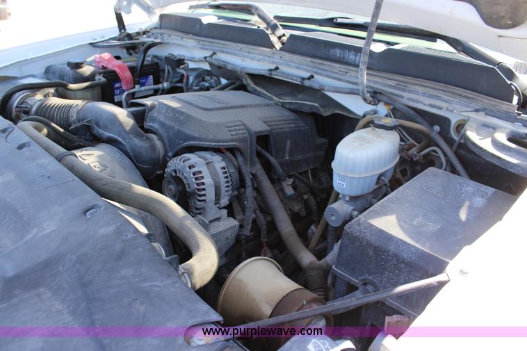 image for item L2269 2008 Chevrolet Silverado 2500HD Ext. Cab pickup truck