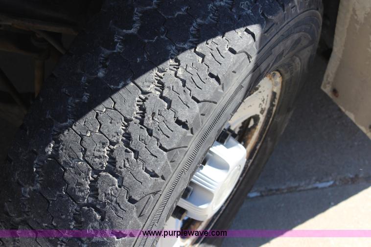 image for item L2269 2008 Chevrolet Silverado 2500HD Ext. Cab pickup truck