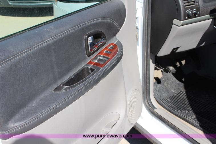 image for item L2270 2007 Chevrolet Uplander LS Ext. van