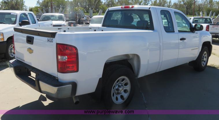 image for item L2271 2008 Chevrolet Silverado 1500 Ext. Cab pickup truck
