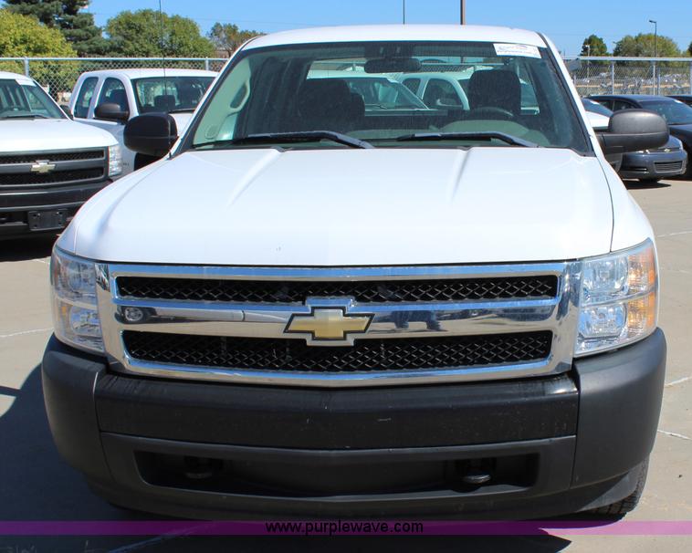 image for item L2271 2008 Chevrolet Silverado 1500 Ext. Cab pickup truck