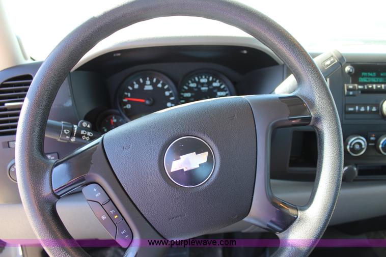 image for item L2271 2008 Chevrolet Silverado 1500 Ext. Cab pickup truck