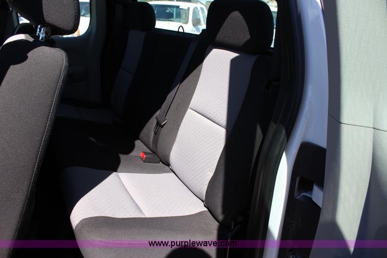 image for item L2271 2008 Chevrolet Silverado 1500 Ext. Cab pickup truck