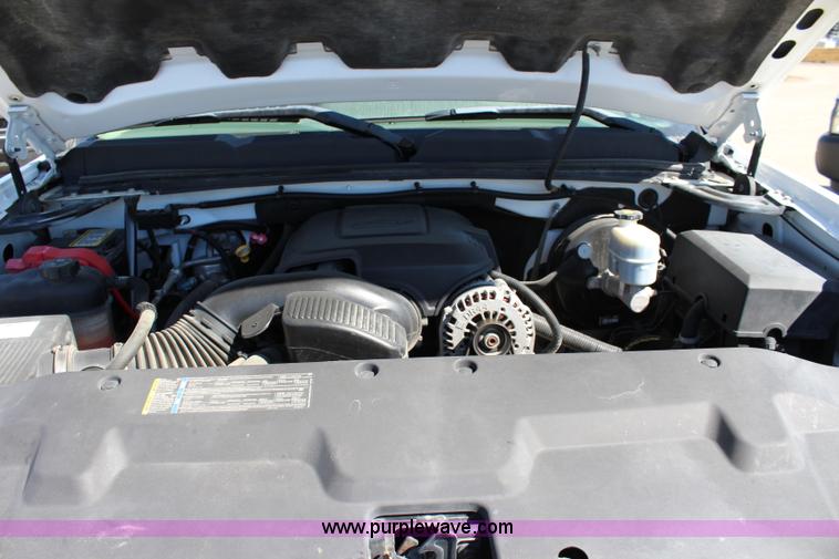 image for item L2271 2008 Chevrolet Silverado 1500 Ext. Cab pickup truck