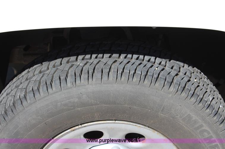 image for item L2271 2008 Chevrolet Silverado 1500 Ext. Cab pickup truck