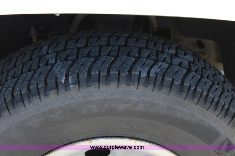 image for item L2271 2008 Chevrolet Silverado 1500 Ext. Cab pickup truck