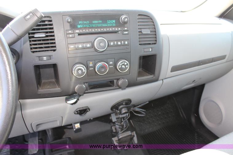 image for item L2299 2008 Chevrolet Silverado 1500 Ext. Cab pickup truck