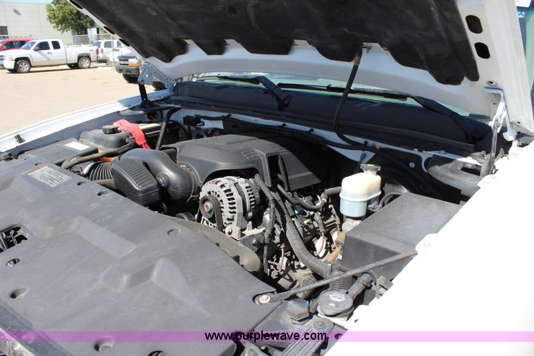 image for item L2299 2008 Chevrolet Silverado 1500 Ext. Cab pickup truck