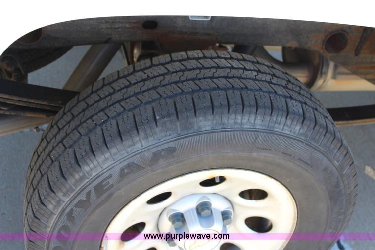 image for item L2299 2008 Chevrolet Silverado 1500 Ext. Cab pickup truck