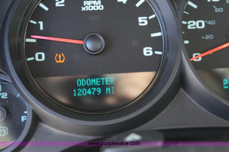 image for item L2312 2008 Chevrolet Silverado 1500 Ext. Cab pickup truck