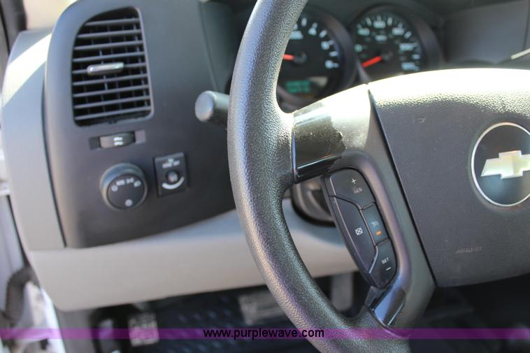 image for item L2312 2008 Chevrolet Silverado 1500 Ext. Cab pickup truck