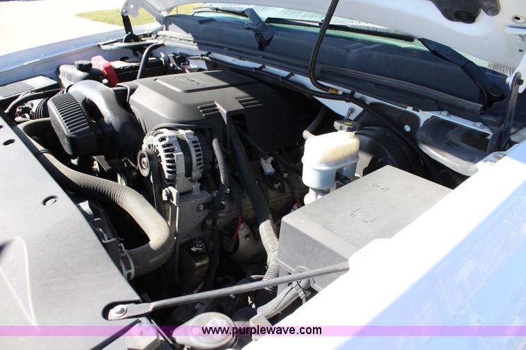 image for item L2312 2008 Chevrolet Silverado 1500 Ext. Cab pickup truck