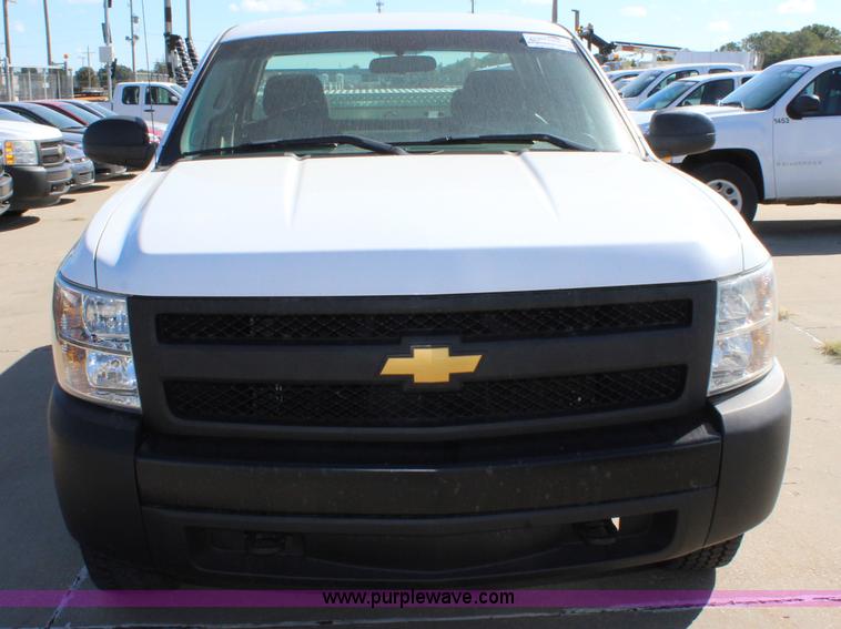 image for item L2313 2008 Chevrolet Silverado 1500 Ext. Cab pickup truck