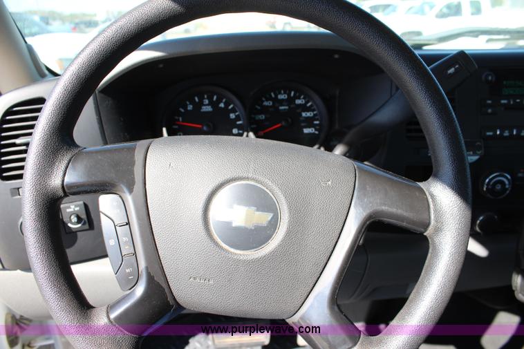 image for item L2313 2008 Chevrolet Silverado 1500 Ext. Cab pickup truck