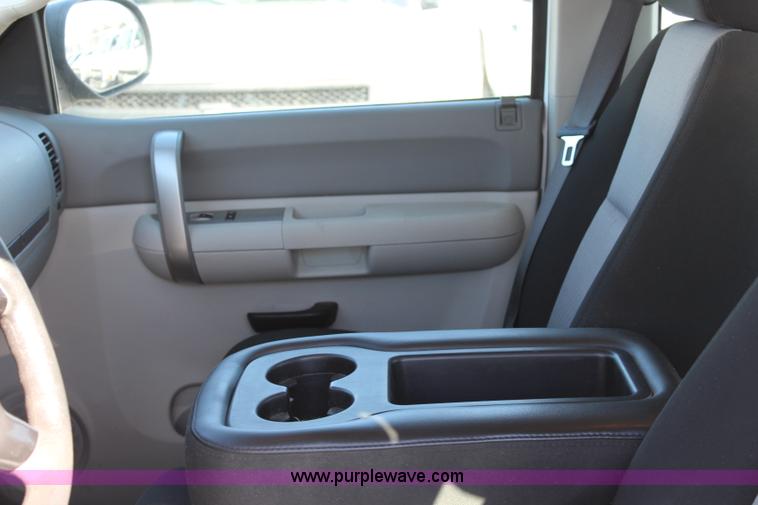 image for item L2313 2008 Chevrolet Silverado 1500 Ext. Cab pickup truck