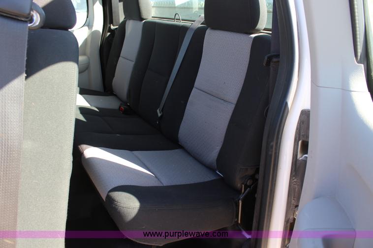 image for item L2313 2008 Chevrolet Silverado 1500 Ext. Cab pickup truck