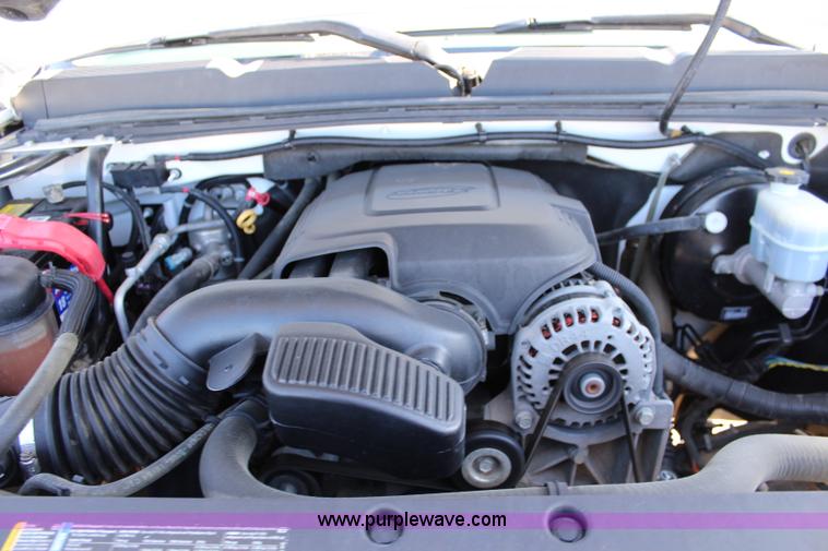 image for item L2313 2008 Chevrolet Silverado 1500 Ext. Cab pickup truck