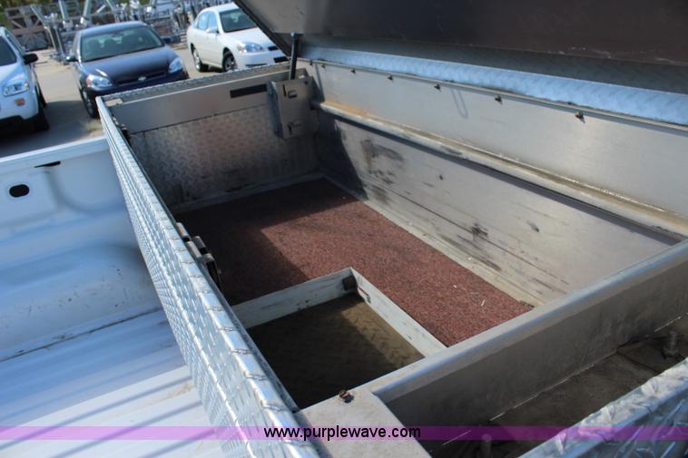 image for item L2313 2008 Chevrolet Silverado 1500 Ext. Cab pickup truck