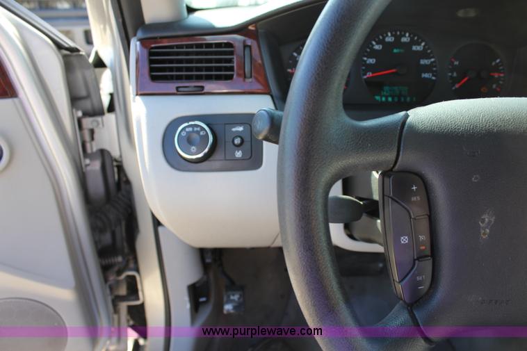 image for item L2314 2008 Chevrolet Impala LS