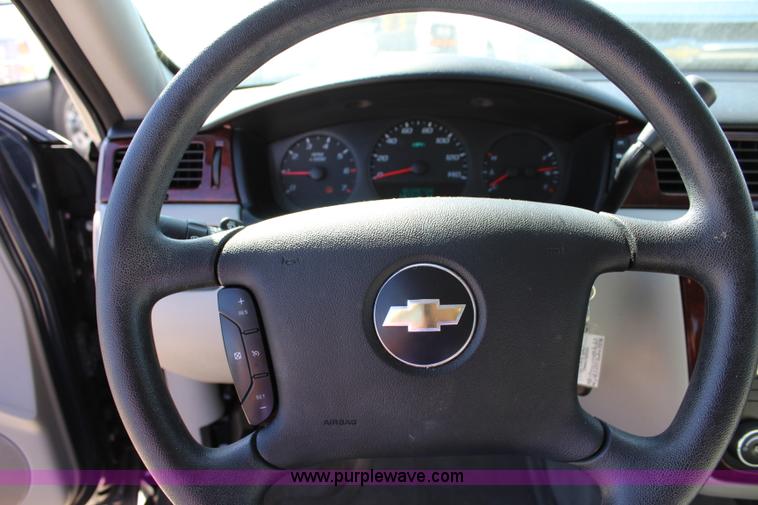 image for item L2316 2008 Chevrolet Impala LS