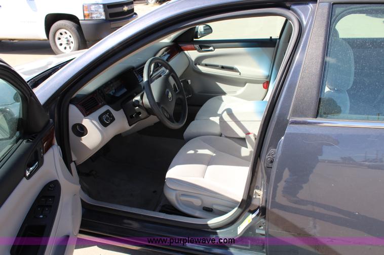 image for item L2318 2008 Chevrolet Impala LS