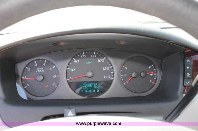 image for item L2318 2008 Chevrolet Impala LS
