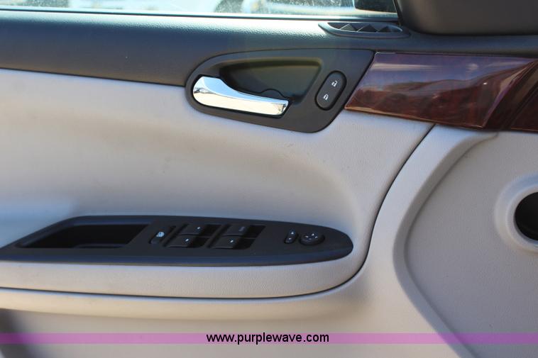 image for item L2318 2008 Chevrolet Impala LS
