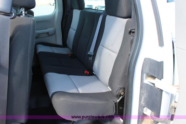 image for item L2319 2008 Chevrolet Silverado 1500 Ext. Cab pickup truck