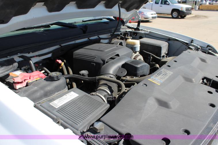 image for item L2319 2008 Chevrolet Silverado 1500 Ext. Cab pickup truck